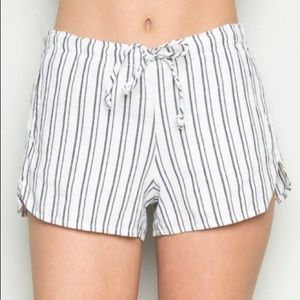 BRANDY MELVILLE SHORTS